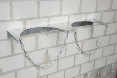Gasflaschenwandhalterung für 2x Flaschen mit 320mm Durchmesser