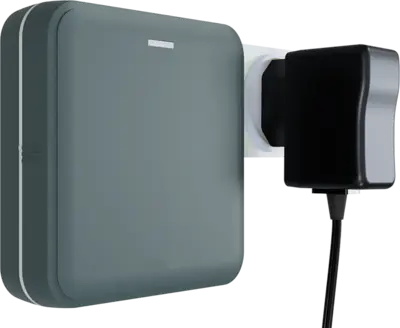 Alarm module for alarm forwarding via a mobile network